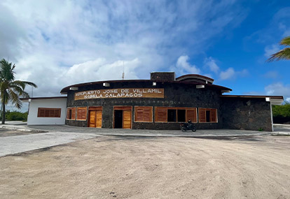 Aeropuerto Jose de Villamil en la Isla Isabela.