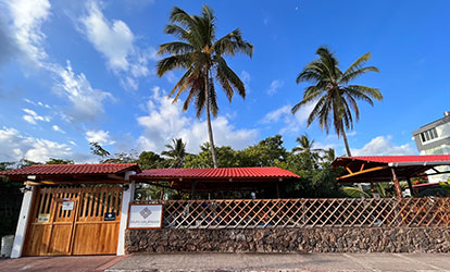 Foto exterior de la agencia de viajes Grupo Galapagos